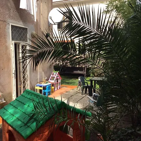 Garden In Garbatella Rom